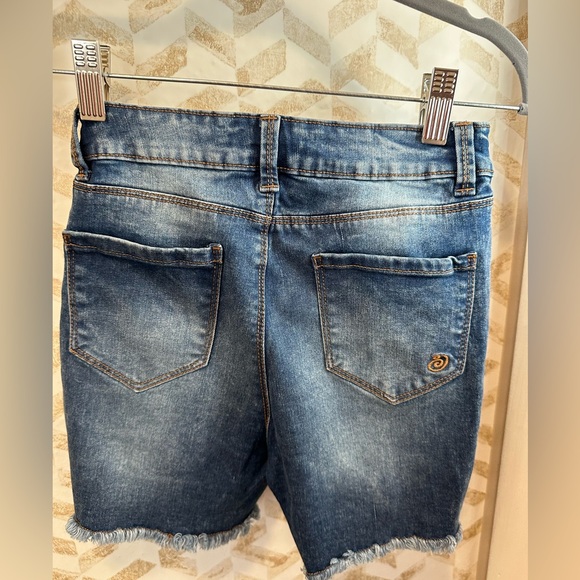 Girls Button Up Shorts Size 10 - Picture 3 of 3